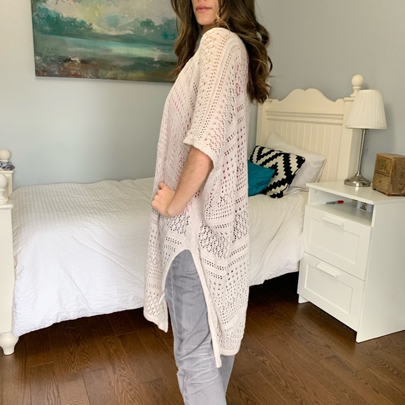 Women’s Knit Sweater - Picture 2 of 6